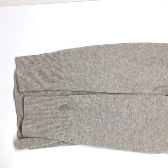 APT 9 Cashmere Argyle V neck Sweater - Picture 4 of 7